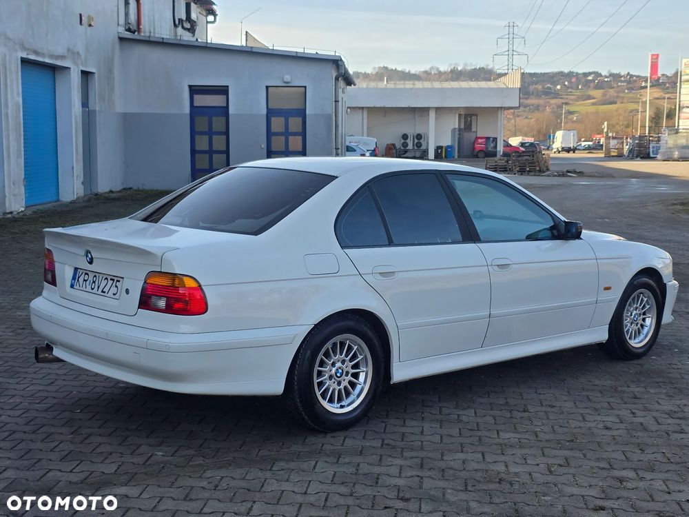 BMW Seria 5 545i - 8