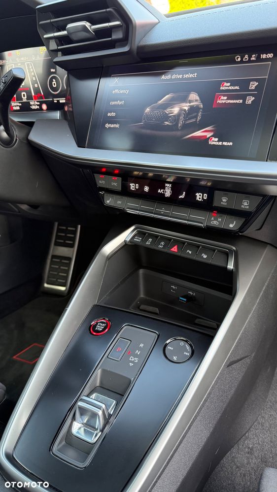 Audi RS3 Sportback TFSI quattro S tronic - 16