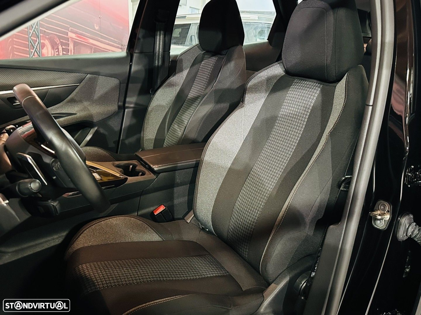 Peugeot 3008 PureTech 130 Stop & Start GPF EAT8 Active - 5
