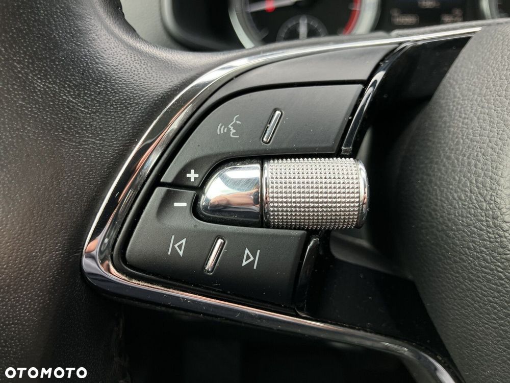 Skoda Karoq 1.5 TSI ACT Style DSG - 18