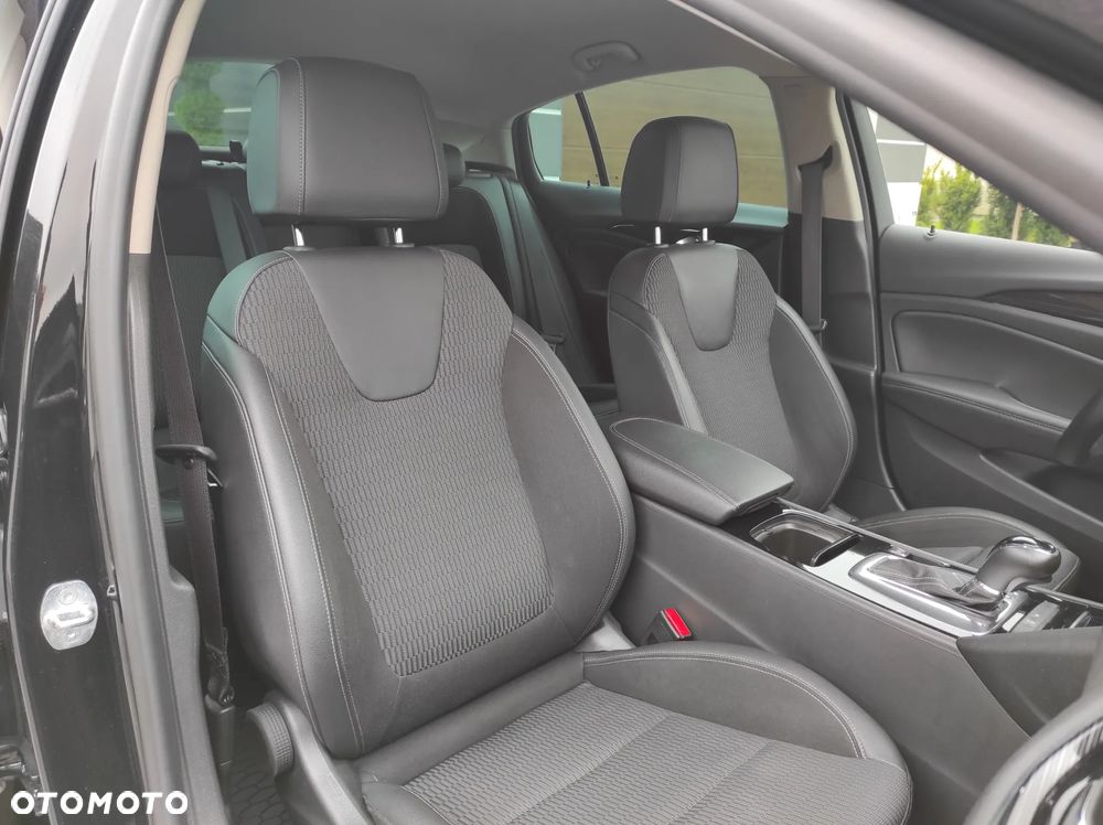 Opel Insignia 2.0 CDTI 4x4 Exclusive S&S - 23