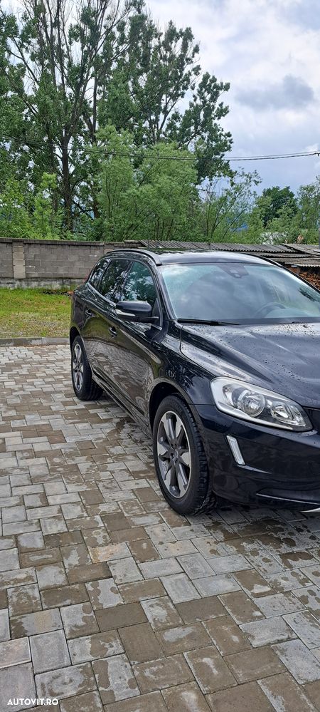 Volvo XC 60 D4AWD Momentum - 2