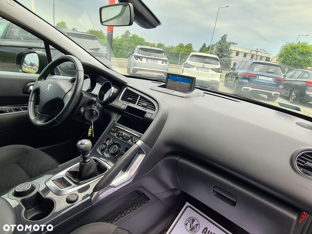 Peugeot 3008 1.6 HDi Active - 24