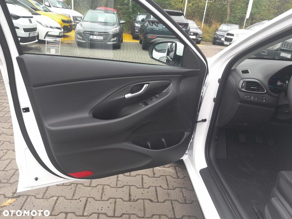 Hyundai i30 1.5 DPI Pure - 11