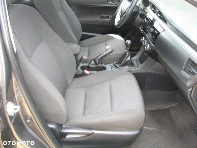 Toyota Corolla 1.4 D-4D Active EU6 - 14