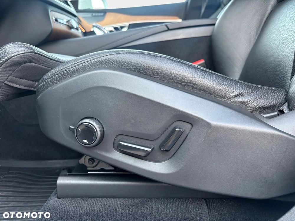 Volvo XC 90 B5 D AWD Inscription 7os - 33