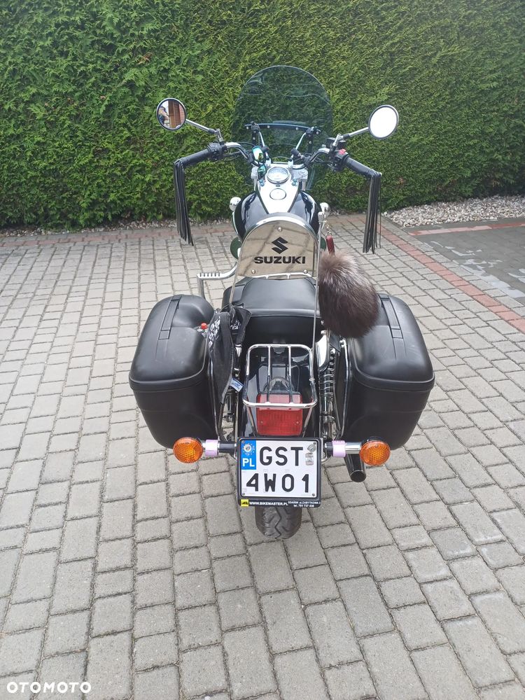 Suzuki Intruder - 16