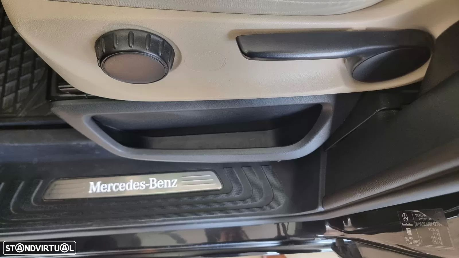 Mercedes-Benz V 300 d Longo Avantgarde - 15