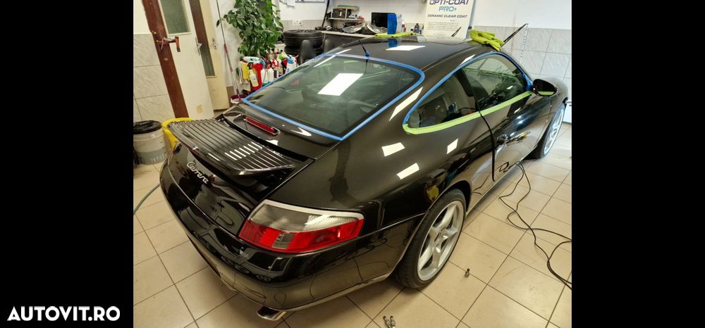 Porsche 911 Carrera - 3