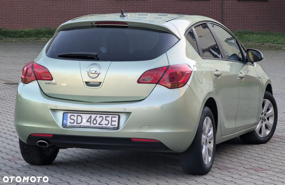 Opel Astra 1.4 T Active - 22