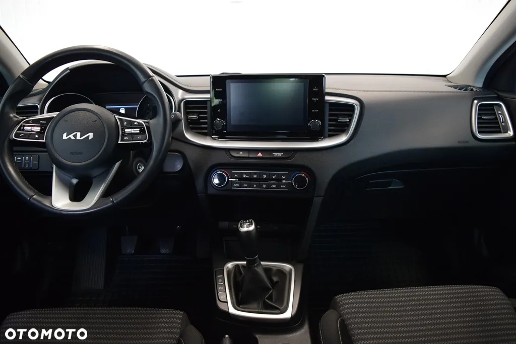Kia Ceed 1.5 T-GDI M - 31