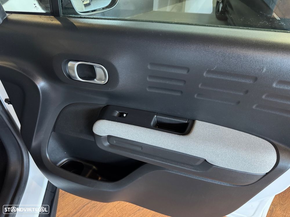 Citroën C3 Aircross BlueHDI 120 Stop & Start EAT6 SHINE - 31