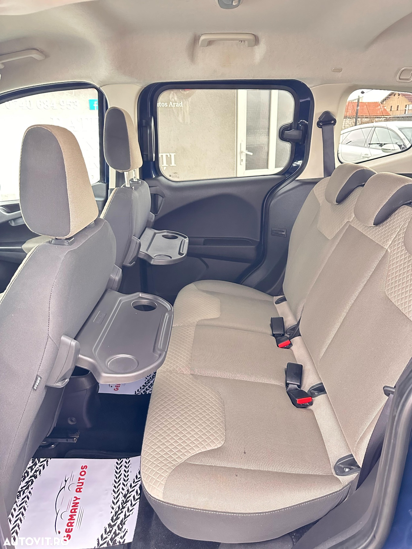Ford Tourneo Courier - 23