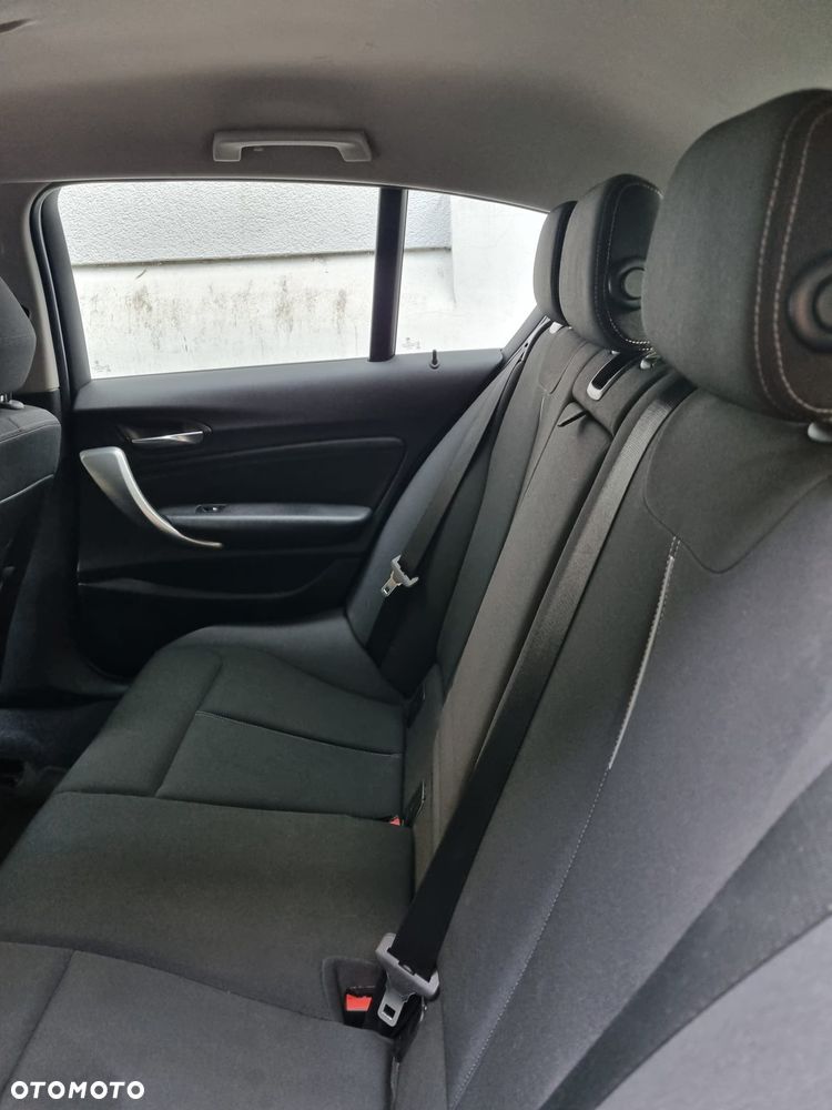 BMW Seria 1 118d Sport Line - 16