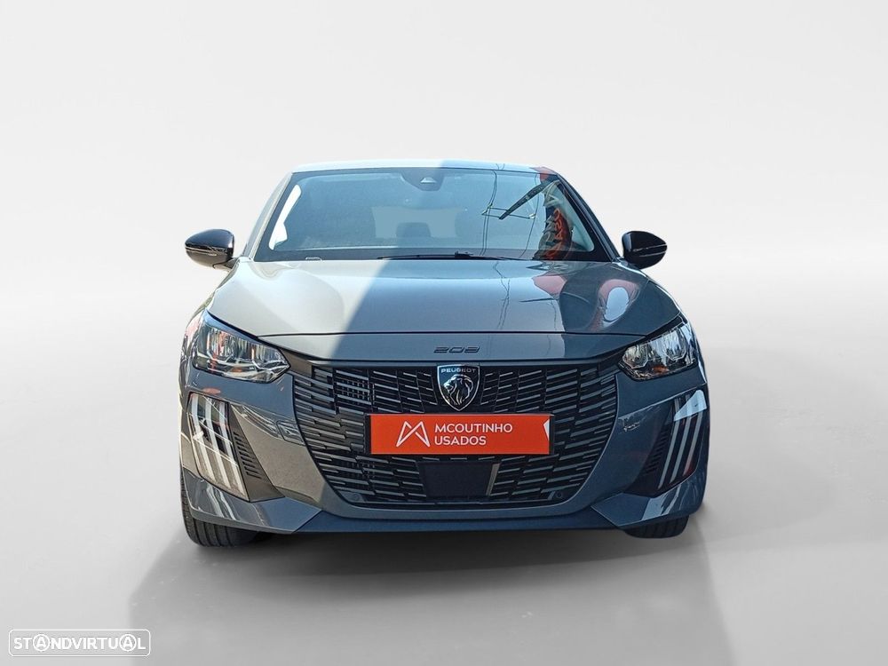 Peugeot 208 - 8