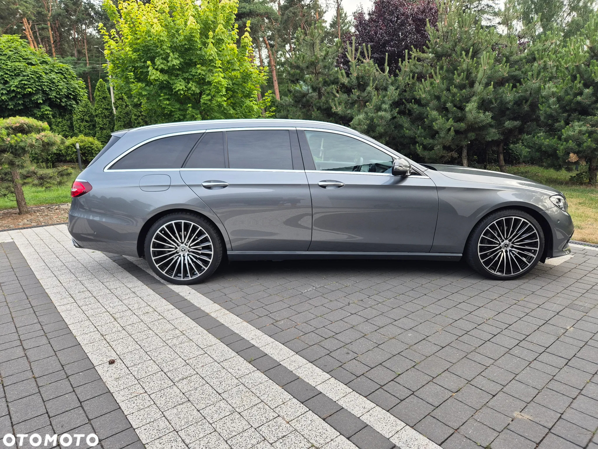Mercedes-Benz Klasa E 220 d 4-Matic Exclusive - 16