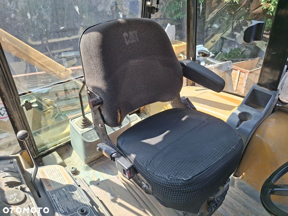 Caterpillar 428 C 4X4 - 9