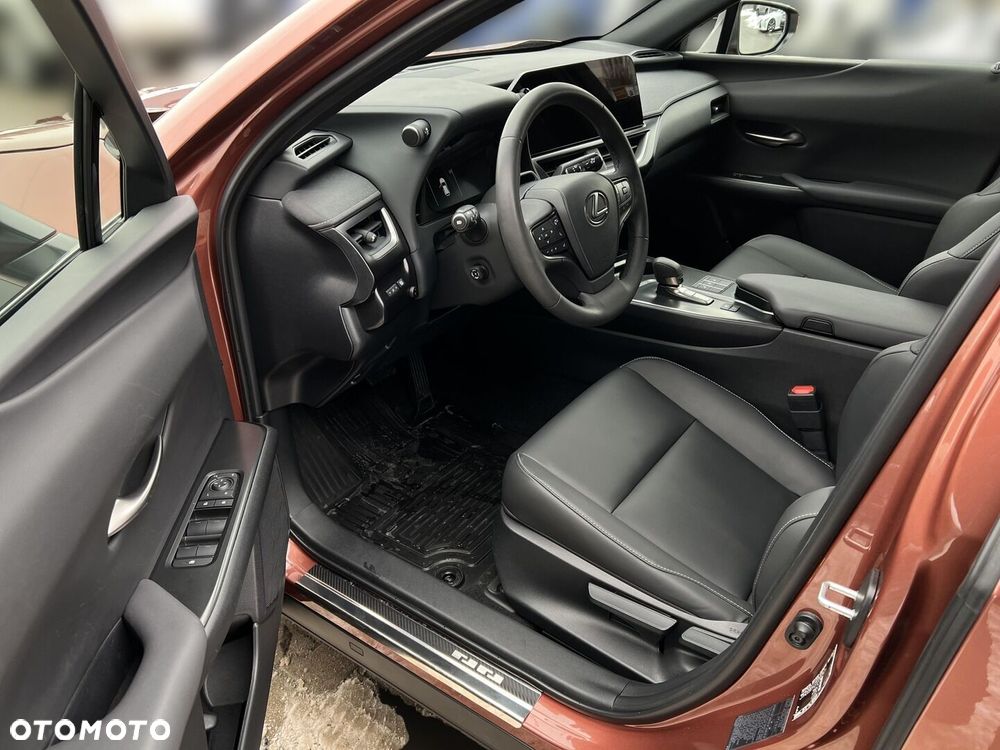 Lexus UX - 11