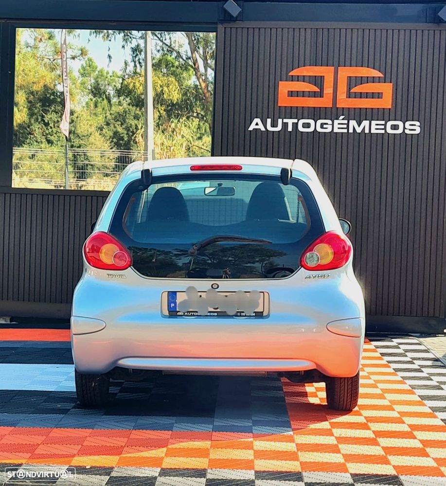 Toyota Aygo 1.0 Plus - 4