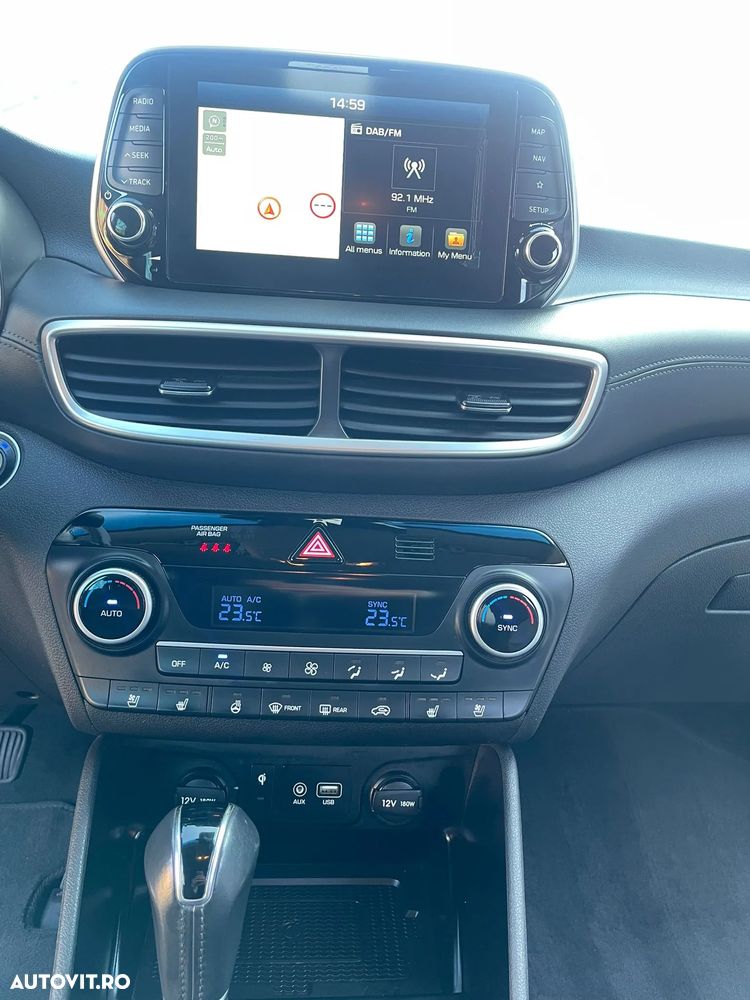 Hyundai Tucson 2.0 CRDI 4WD Automatik Style - 10