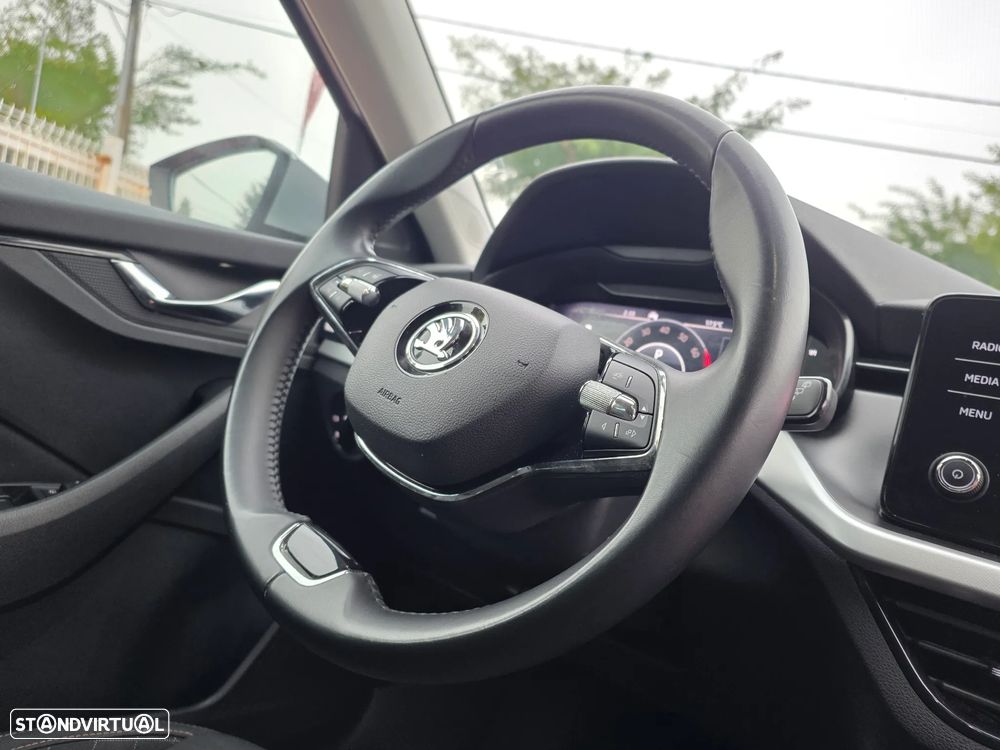 Skoda Kamiq 1.0 TSI Scoutline DSG - 12