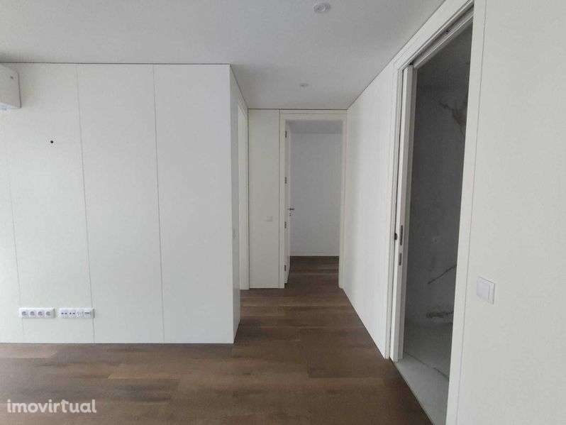 Apartamento T1+1 Matosinhos Sul com garagem - A 100m da praia - Grande imagem: 4/12