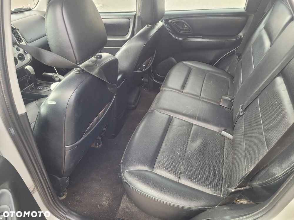 Ford Maverick 3.0 V6 Limited - 8