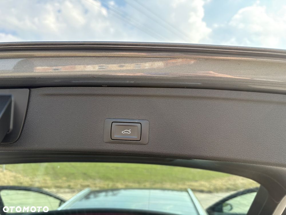 Audi A4 Avant 2.0 TDI S tronic - 16