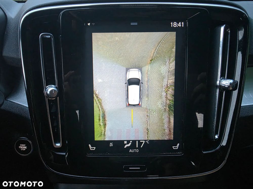 Volvo XC 40 D4 AWD R-Design - 13