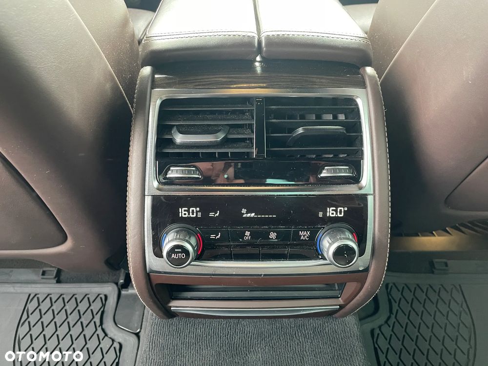 BMW Seria 7 740d xDrive - 19