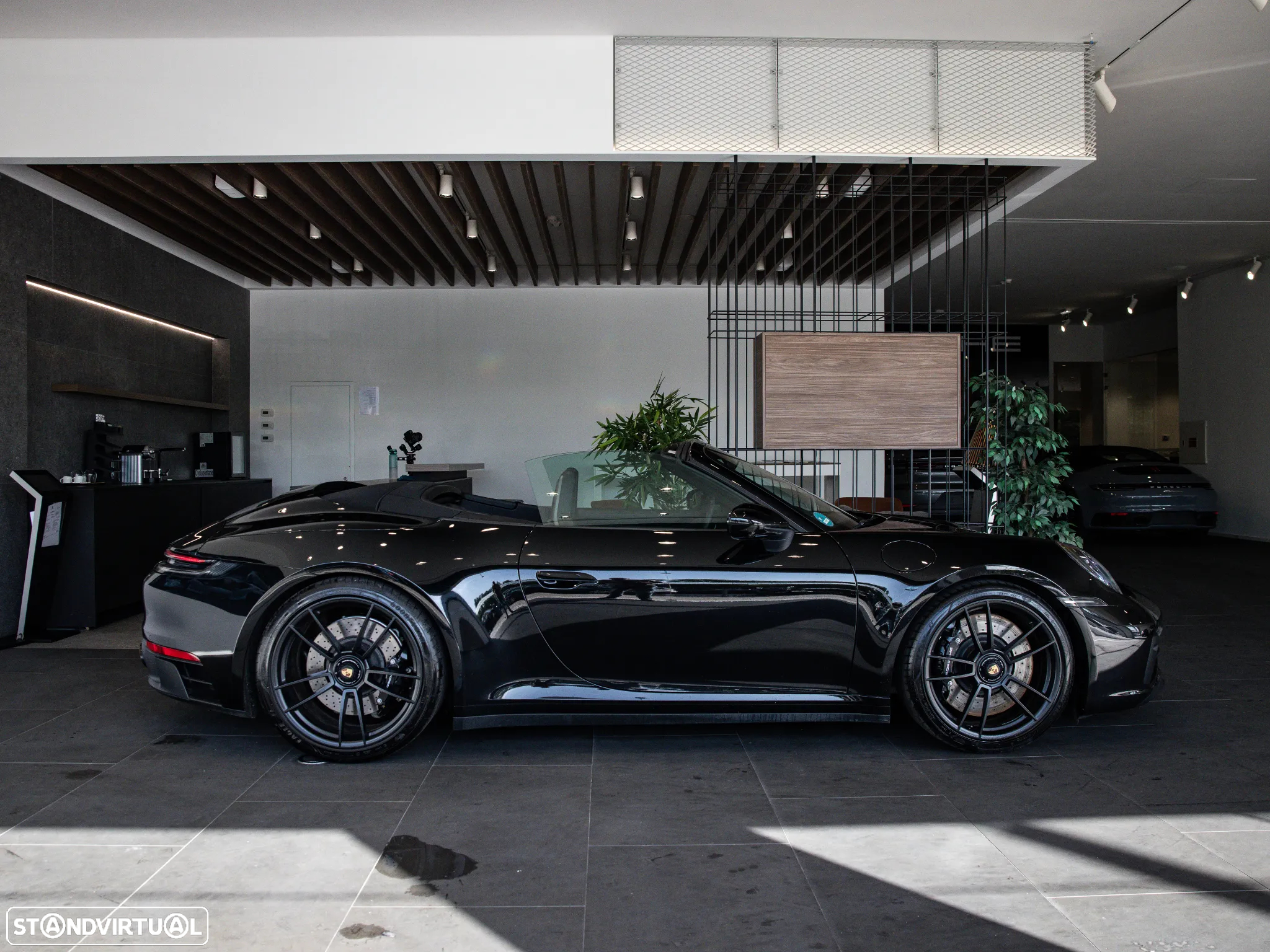 Porsche 911 (992) Carrera Cabrio GTS PDK - 9