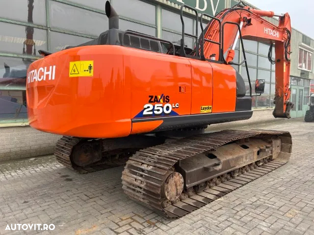 Hitachi ZX 250LC-6 - 9