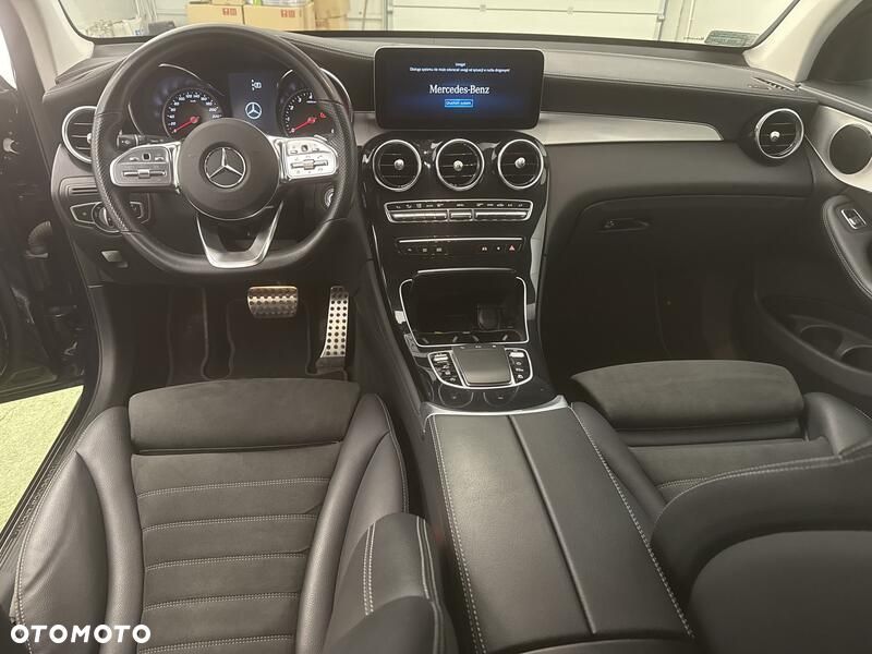 Mercedes-Benz GLC - 21