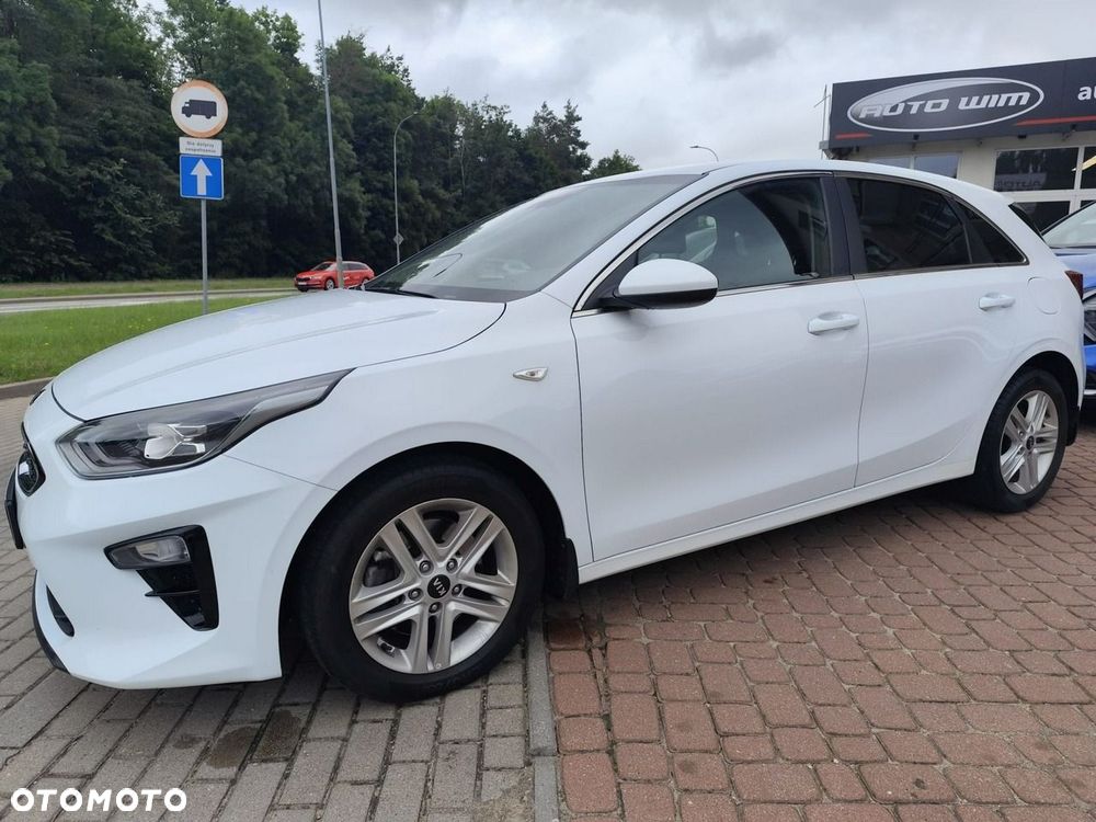 Kia Ceed - 8