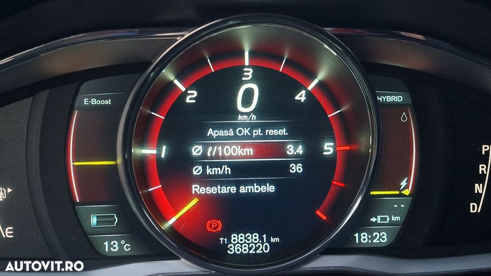 Volvo V60 D6 Plug-In-Hybrid AWD Geartronic Summum - 15