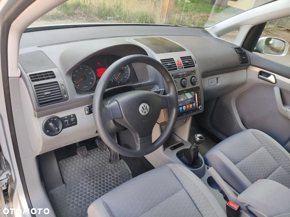 Volkswagen Touran 1.6 Freestyle - 17