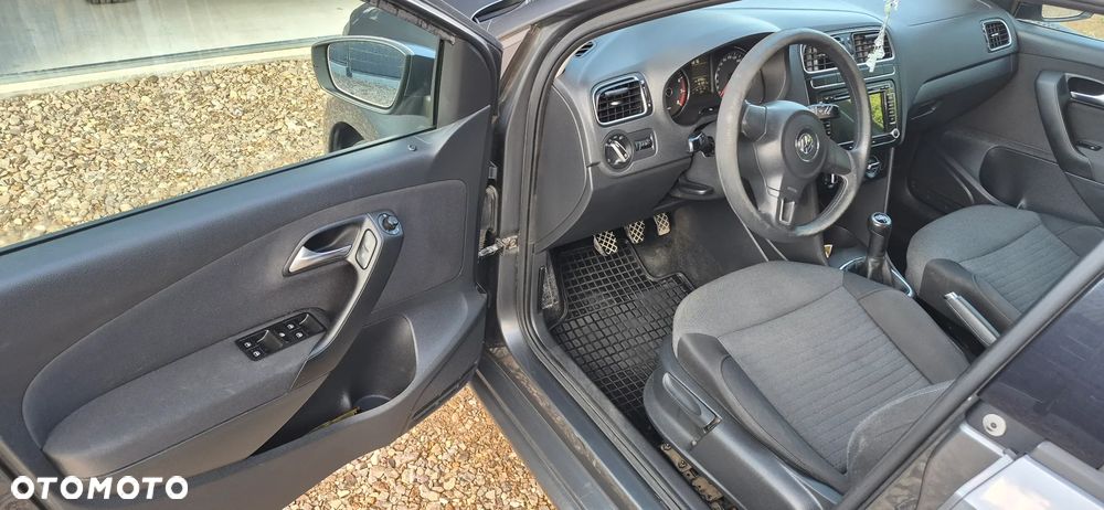 Volkswagen Polo 1.4 16V Comfortline - 8