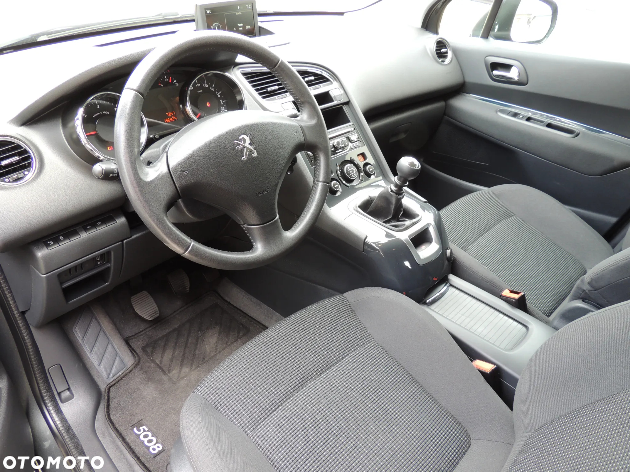 Peugeot 5008 - 9