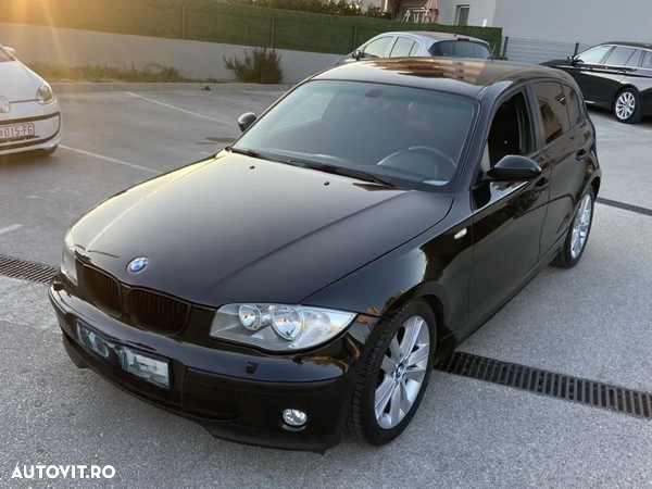 Dezmembrari / Dezmembrez Bmw Seria 1 E87