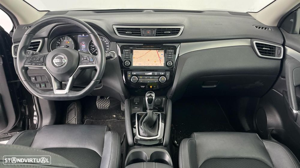 Nissan Qashqai 1.3 DIG-T N-Connecta DCT — fotografia 14
