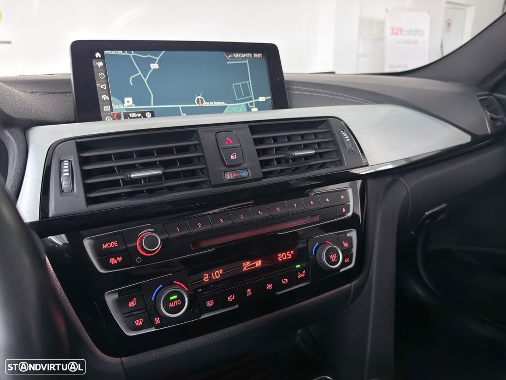 BMW 318 d Touring Pack M Shadow Auto - 19