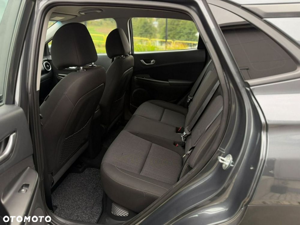 Hyundai Kona - 16