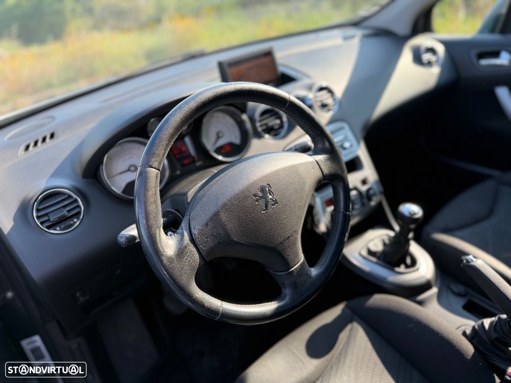 Peugeot 308 SW 1.6 HDi SE Navteq - 16