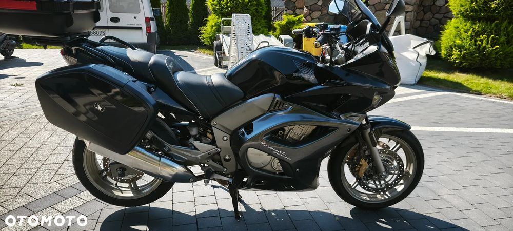 Honda CBF - 10