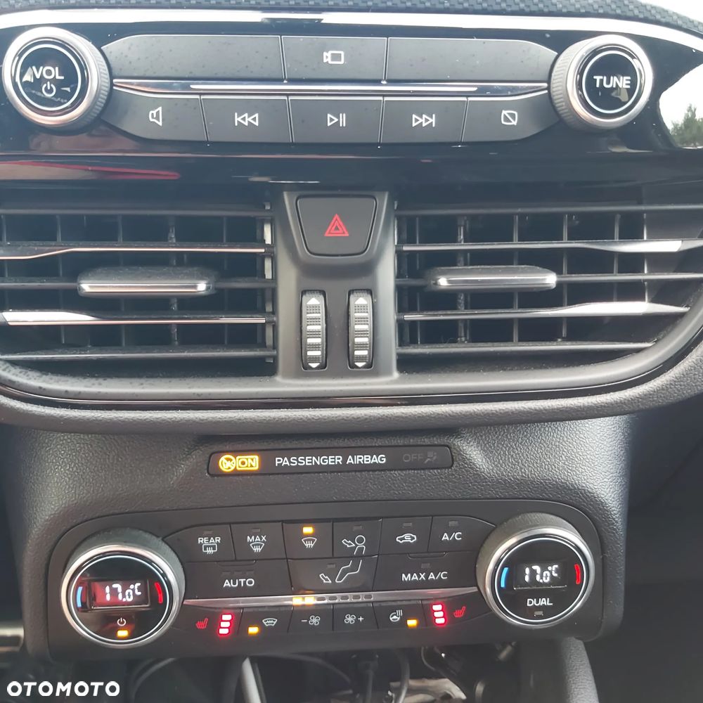 Ford Kuga 1.5 EcoBoost FWD ST-Line X - 26