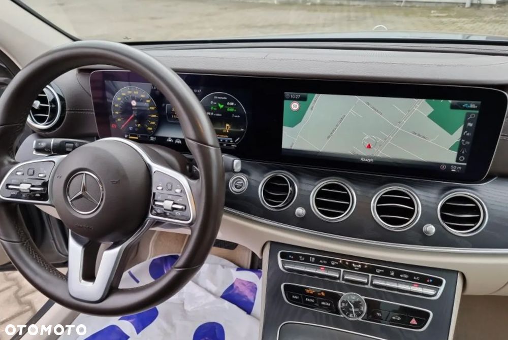 Mercedes-Benz Klasa E 300 de Exclusive - 6