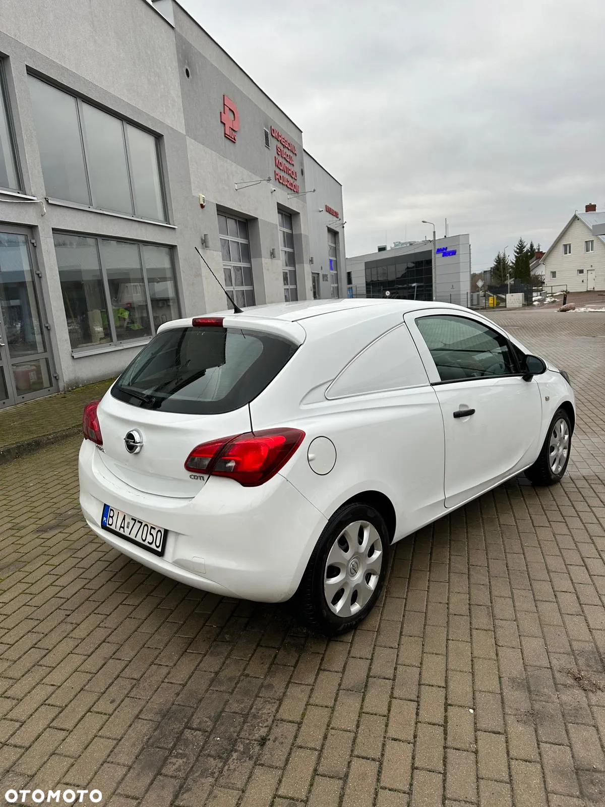 Opel Corsa - 8