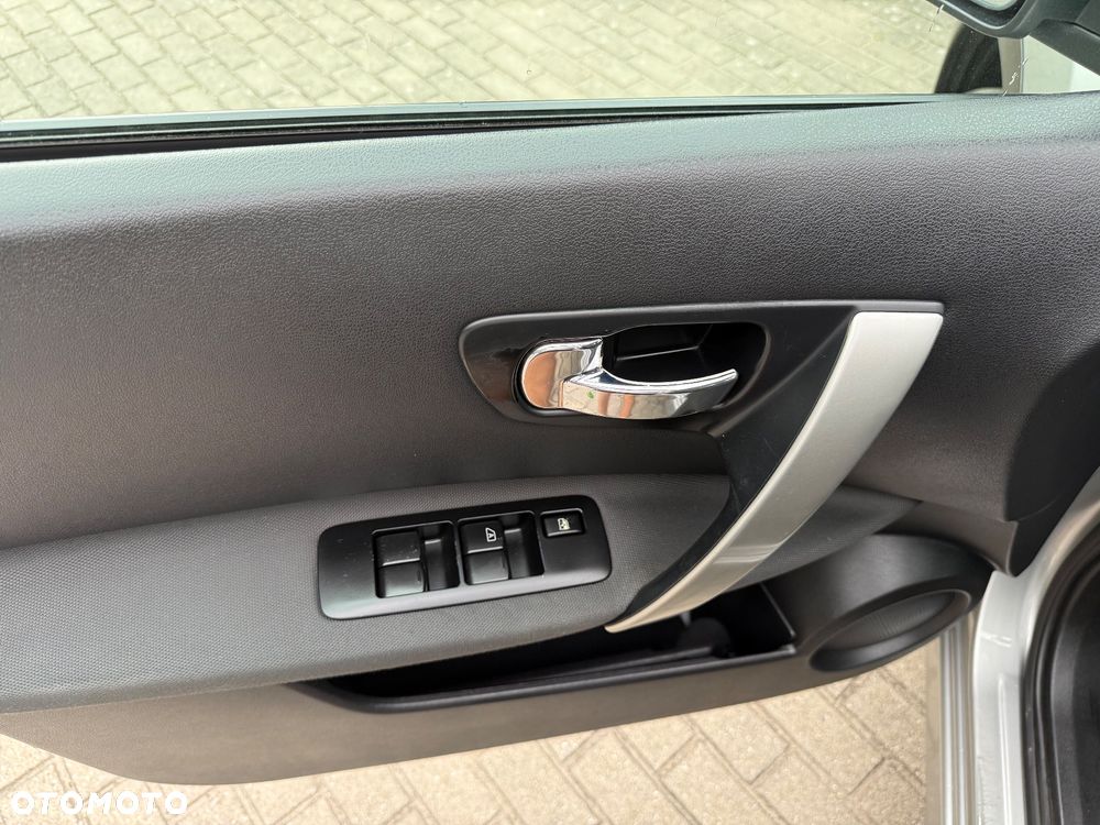 Nissan Qashqai 1.6 acenta - 17