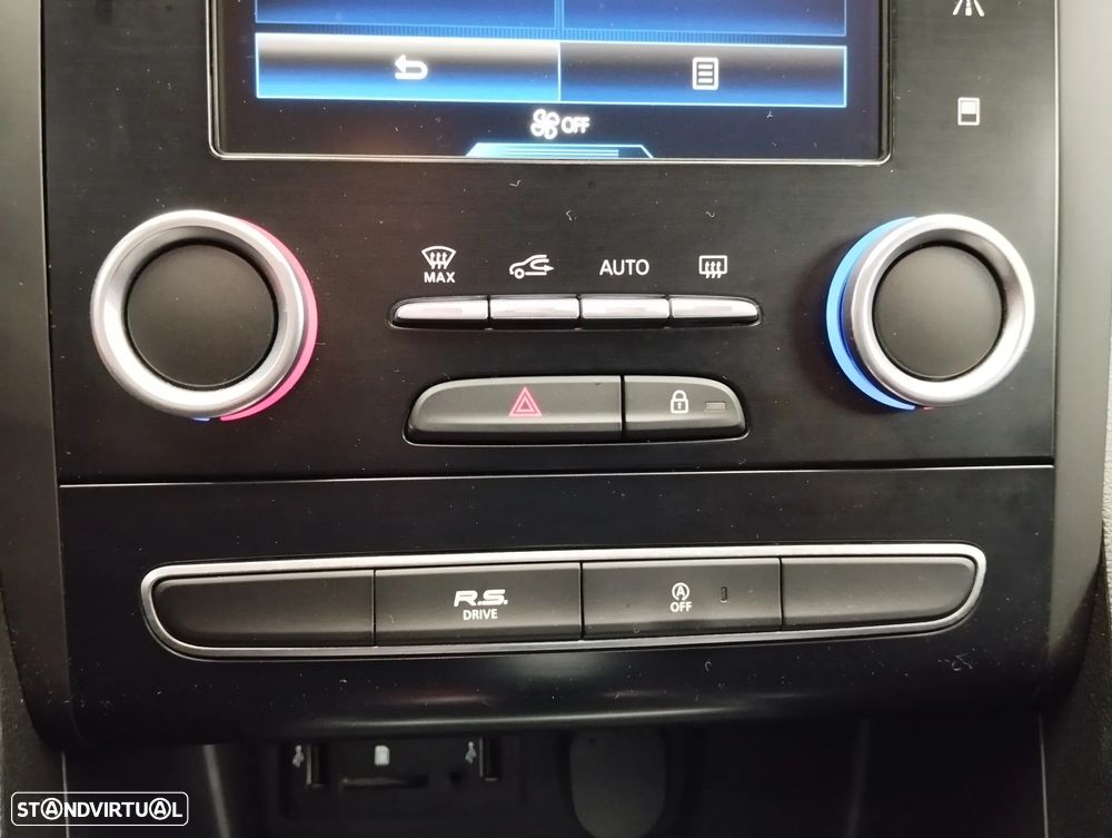 Renault Mégane 1.6 TCe GT EDC - 37