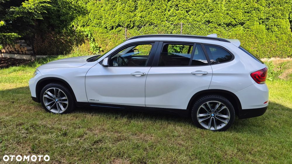 BMW X1 xDrive20i Sport Line - 6